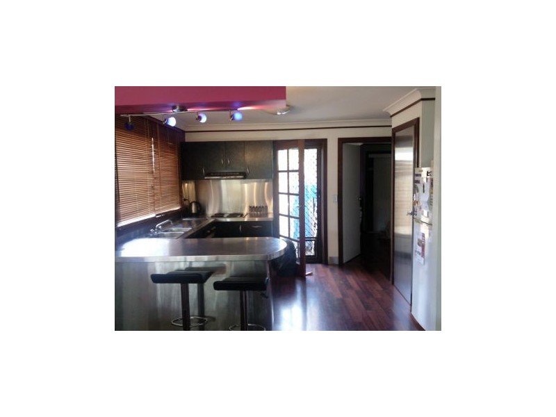01 80 Christine Avenue, Burleigh Waters QLD 4220