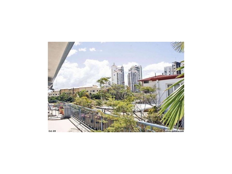 2/7 Mermaid Avenue, Mermaid Beach QLD 4218