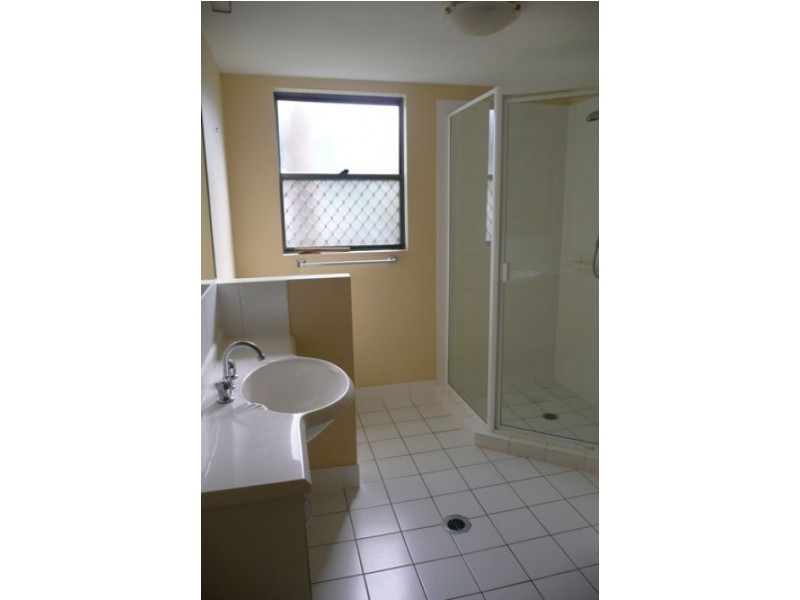 3/21 Markeri, Mermaid Beach QLD 4218