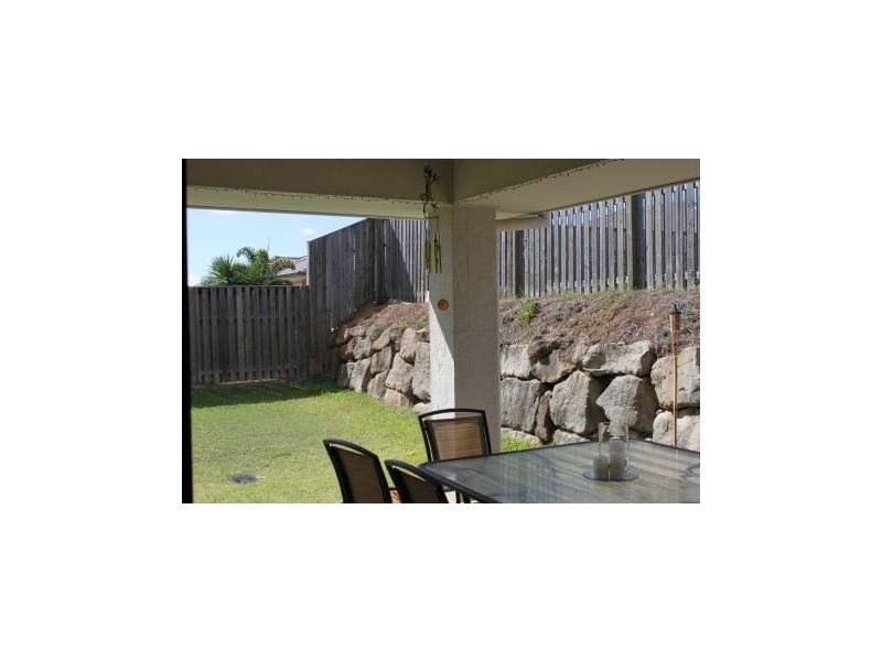 95 Mcauley, Pacific Pines QLD 4211