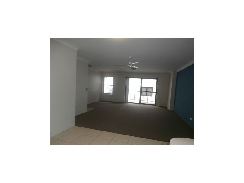 7/14 Peerless Avenue, Mermaid Beach QLD 4218