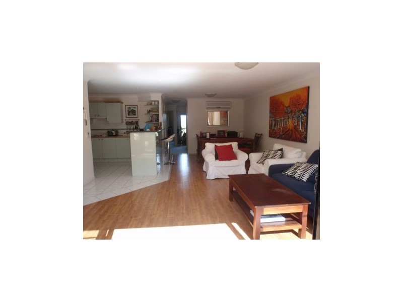 B25 1 Great Hall Drive, Nobby Beach QLD 4218