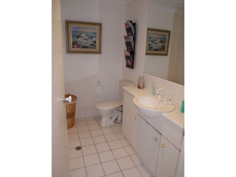 B25 1 Great Hall Drive, Nobby Beach QLD 4218