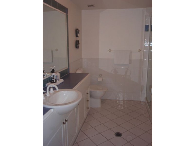 25 Santorini 28 Chairlift Ave, Mermaid Beach QLD 4218
