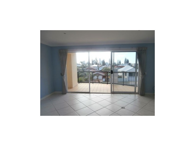 10/6 Venice Street, Mermaid Beach QLD 4218