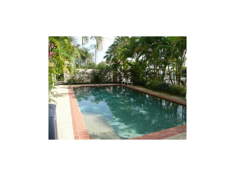 10/6 Venice Street, Mermaid Beach QLD 4218