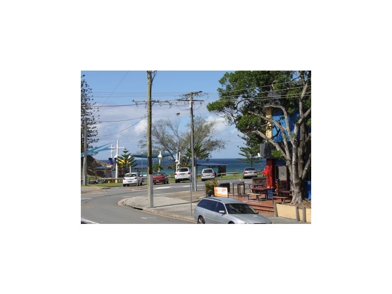 02 17 Kelly Street, Miami QLD 4220