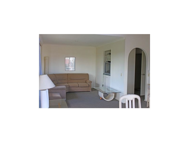 02 17 Kelly Street, Miami QLD 4220