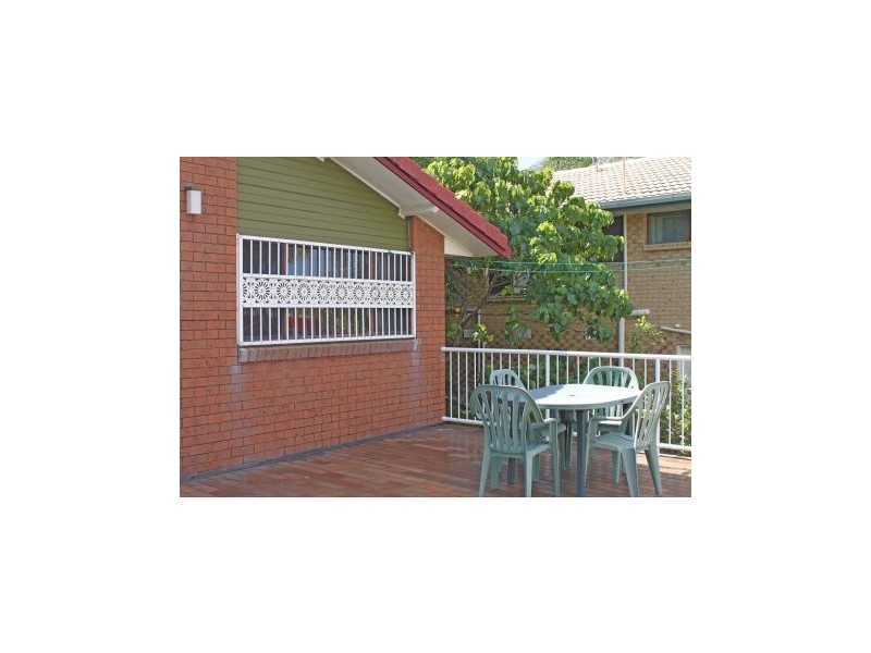 02 17 Kelly Street, Miami QLD 4220