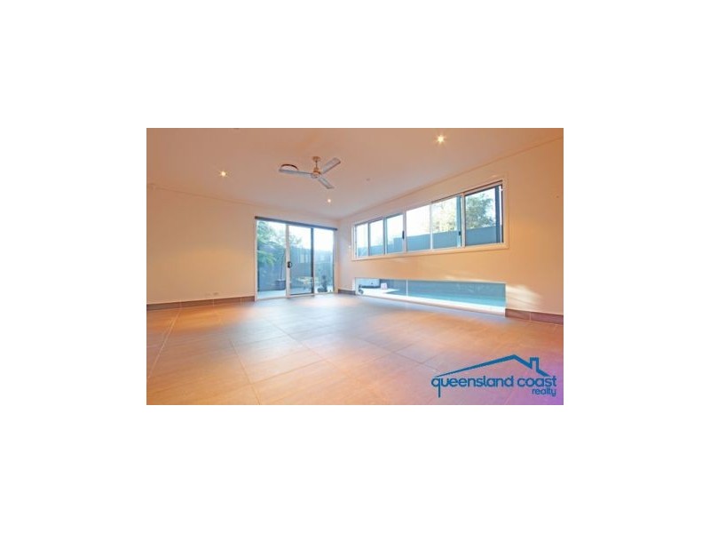 1/39 Tarcoola Crescent, Chevron Island QLD 4217