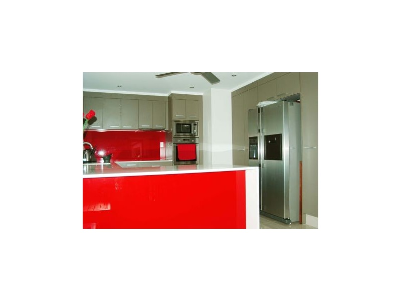 025 Frangipani Street, Miami QLD 4220