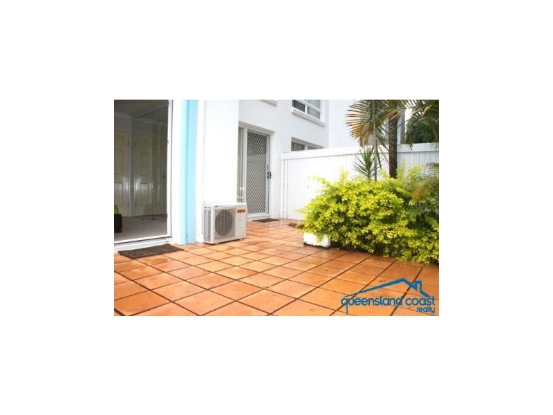 27/28 Chairlift Avenue, Nobby Beach QLD 4218