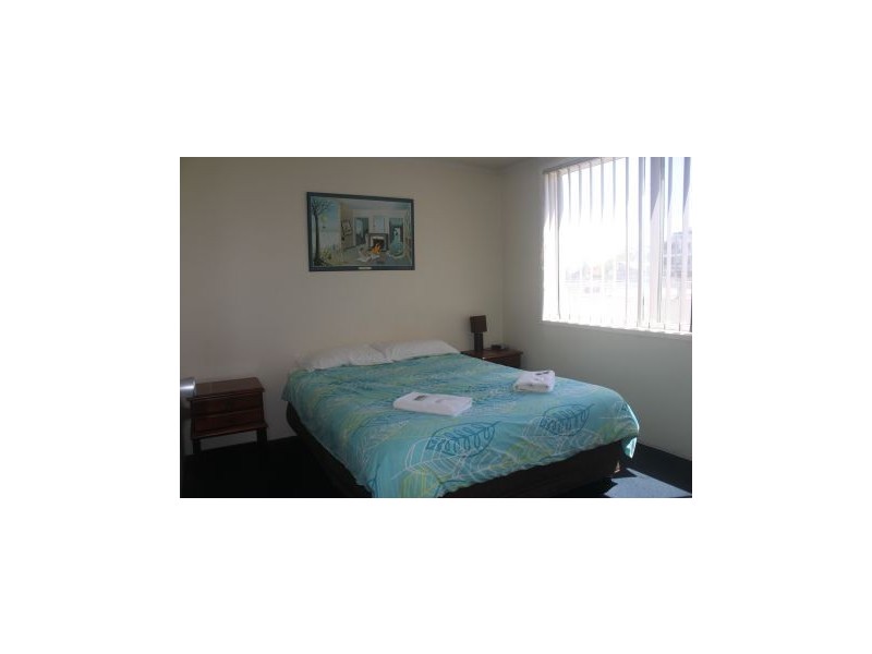 10/300 The Esplanade, Burleigh Heads QLD 4220