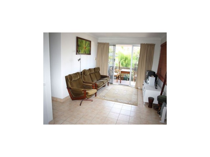 1/72 Seagull Ave, Nobby Beach QLD 4218