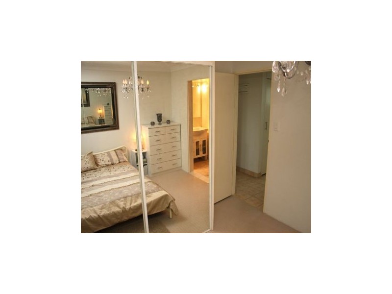 1/72 Seagull Ave, Nobby Beach QLD 4218