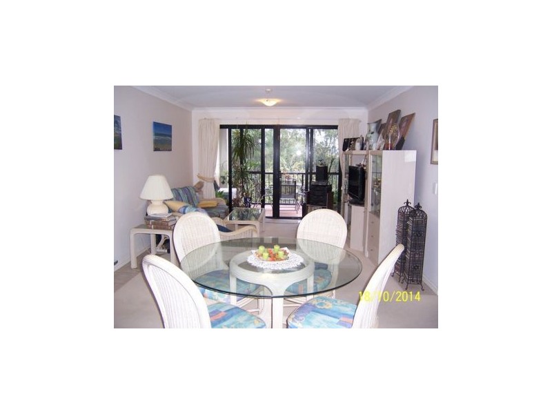 E17/1 Great Hall Drive, Nobby Beach QLD 4218