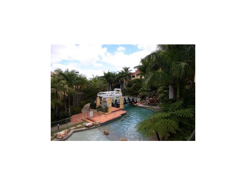 E17/1 Great Hall Drive, Nobby Beach QLD 4218