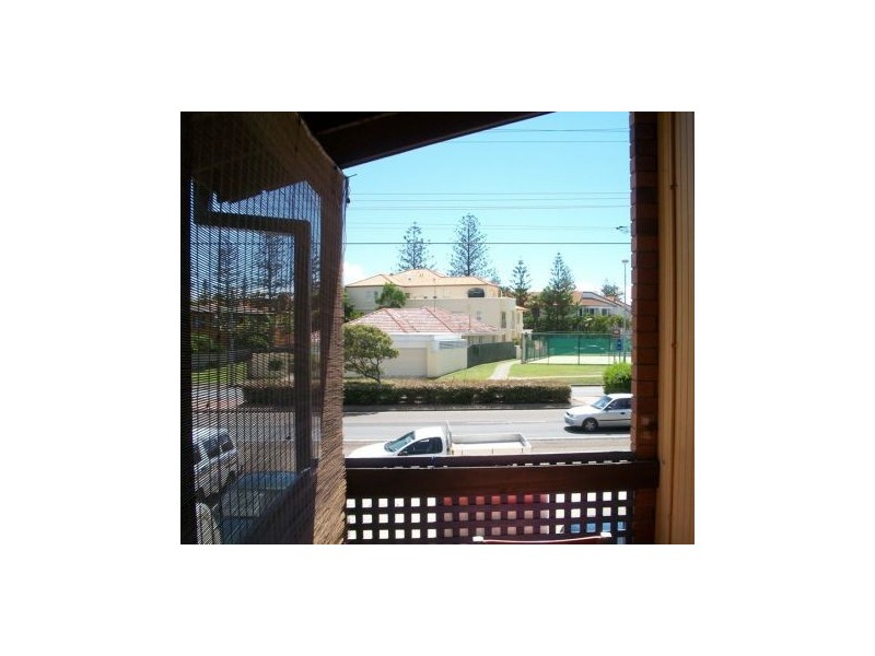 2/2052 Gold Coast Highway, Mermaid Beach QLD 4218