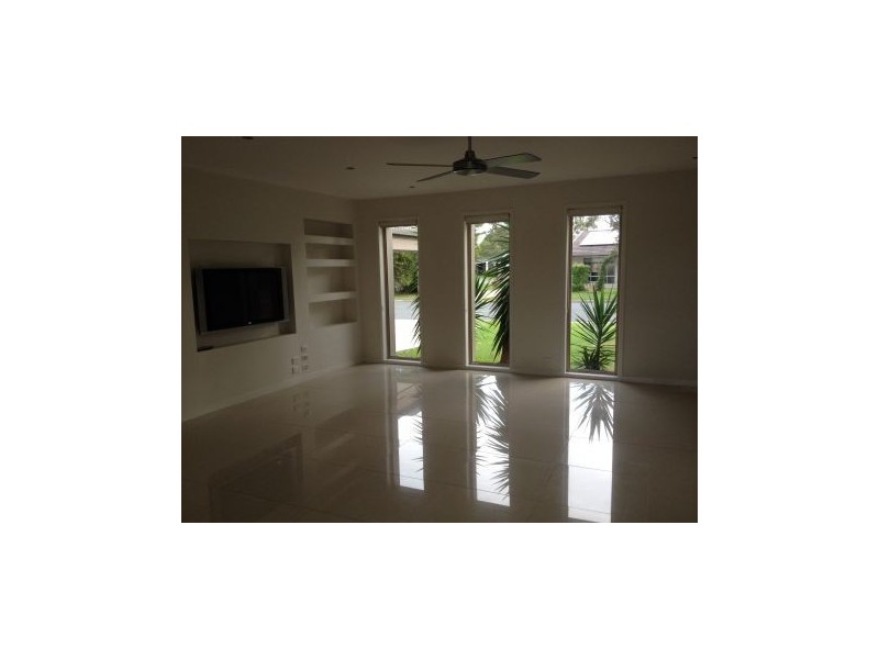 25 Frangipani Street, Miami QLD 4220