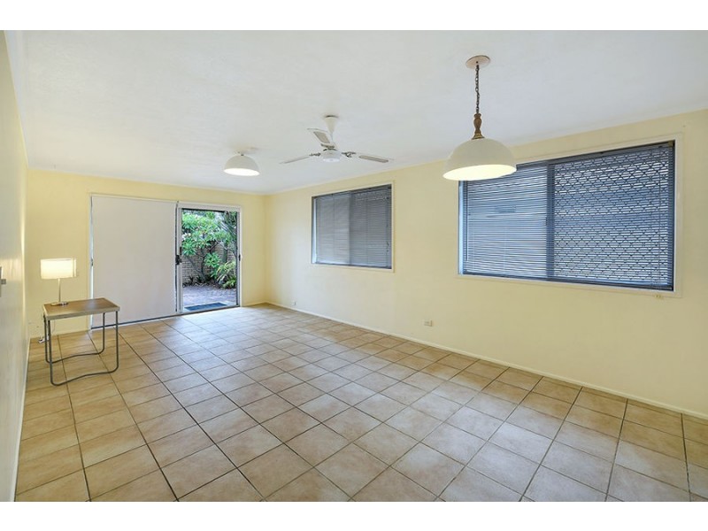 117 Nobby Parade, Miami QLD 4220