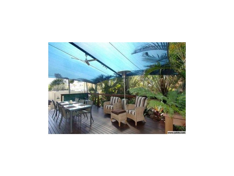 30 Surf Street, Mermaid Beach QLD 4218