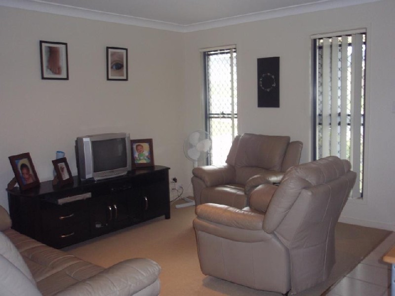 Pacific Pines QLD 4211