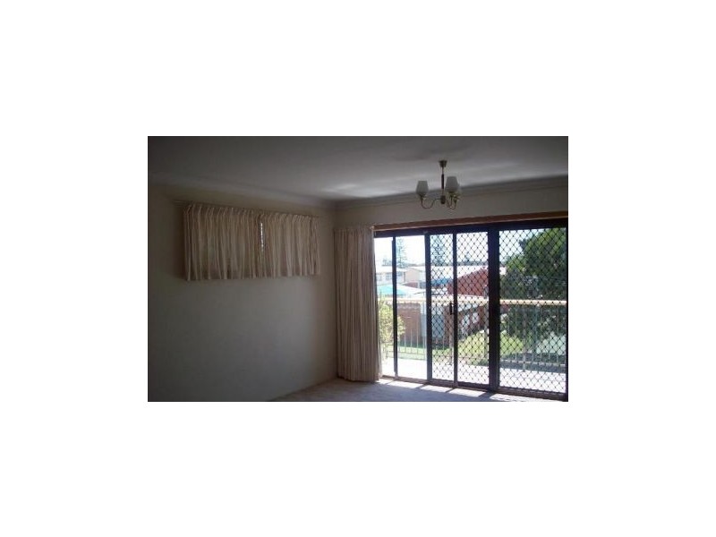 10/4 Mary Street, Broadbeach QLD 4218