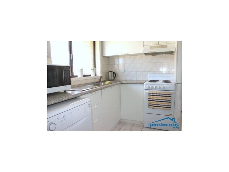 6/3 Angie Court, Mermaid Waters QLD 4218