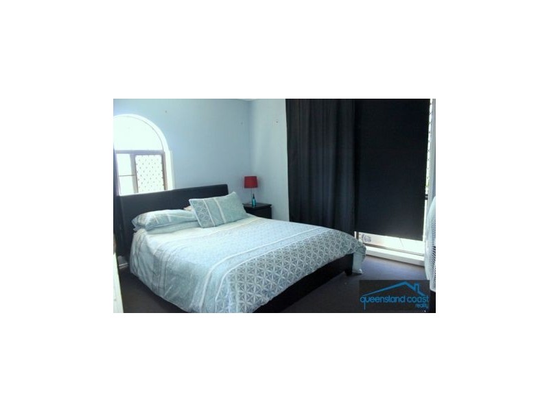 6/3 Angie Court, Mermaid Waters QLD 4218