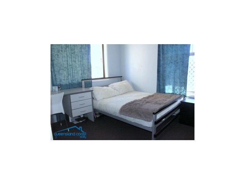 6/3 Angie Court, Mermaid Waters QLD 4218