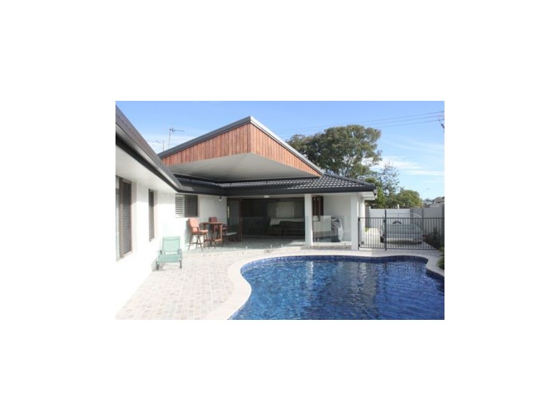 5 Tequila Court, Mermaid Waters QLD 4218