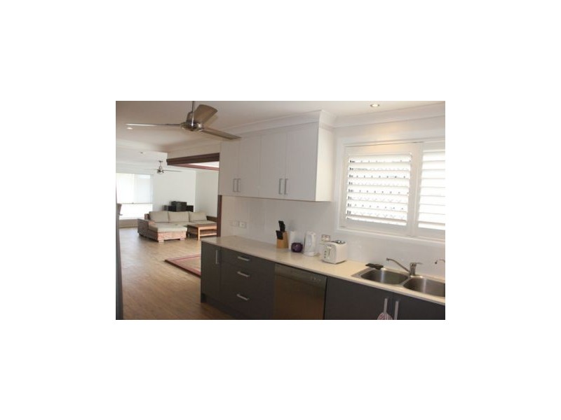 5 Tequila Court, Mermaid Waters QLD 4218