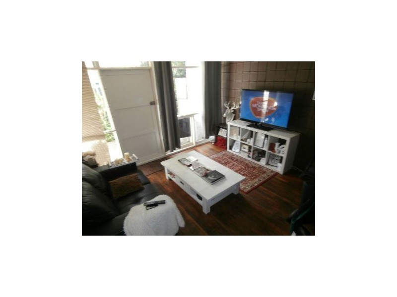 Unit 11 2309 ‘Sea Horse Appartments” Gold Coast Highway, Mermaid Beach QLD 4218