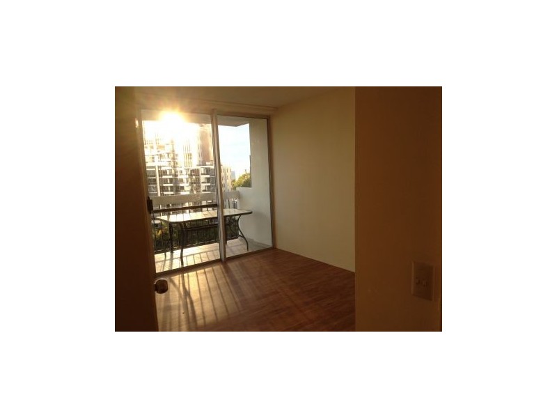 101/32 Riverview Parade, Surfers Paradise QLD 4217