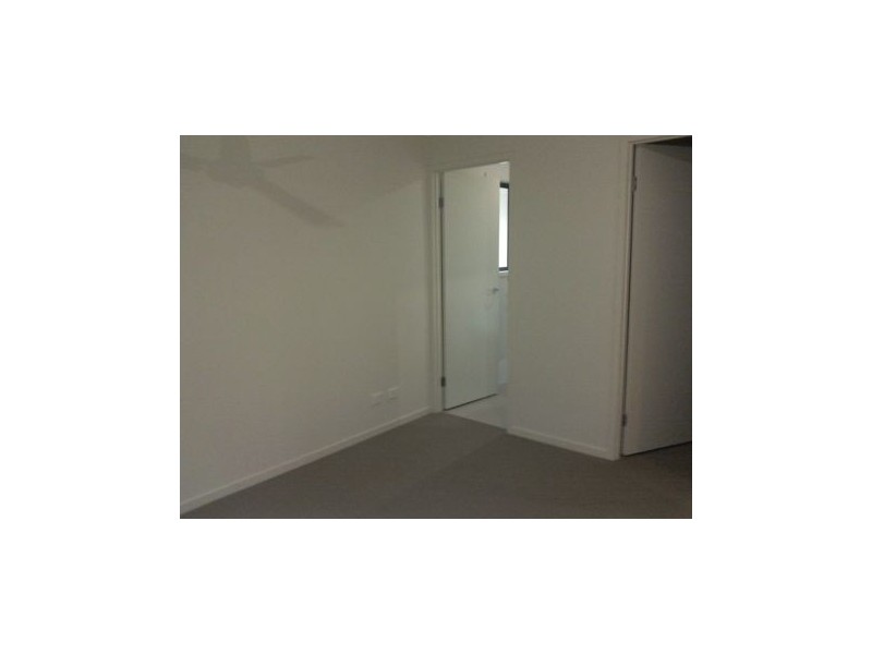 6 Mugello Drive, Oxenford QLD 4210