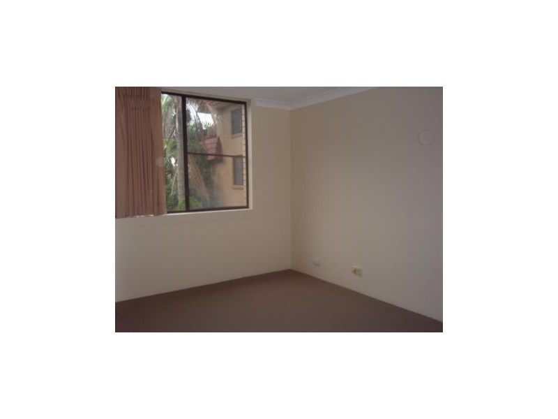 6/2301 “La Costa” Gold Coast Highway, Mermaid Beach QLD 4218