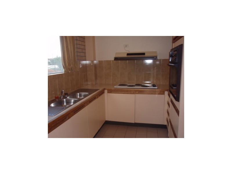 6/2301 “La Costa” Gold Coast Highway, Mermaid Beach QLD 4218