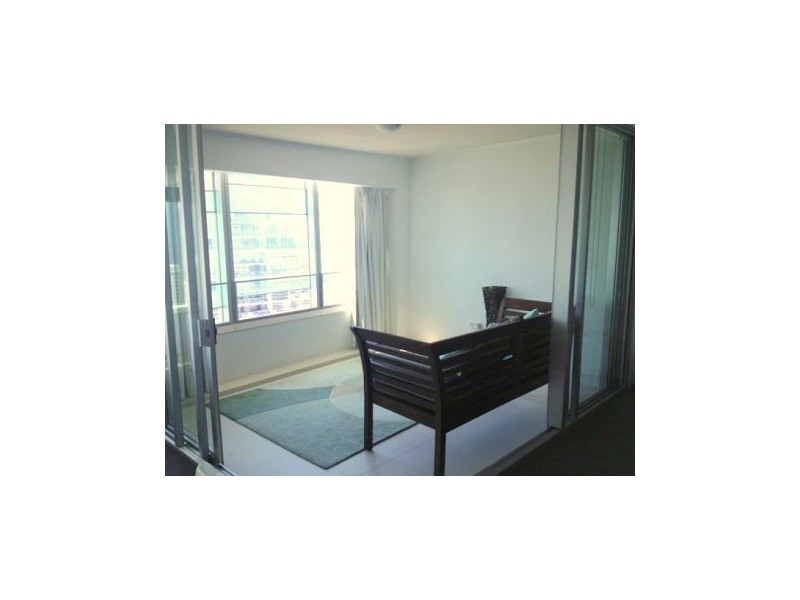 3702/009 Hamilton Avenue, Surfers Paradise QLD 4217