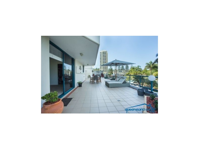 2/22 Montgomery Avenue, Main Beach QLD 4217