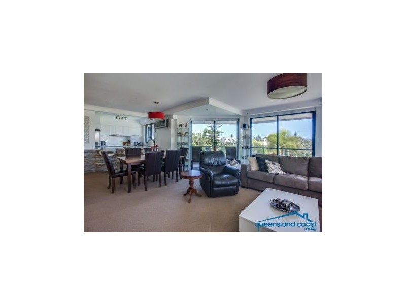 2/22 Montgomery Avenue, Main Beach QLD 4217