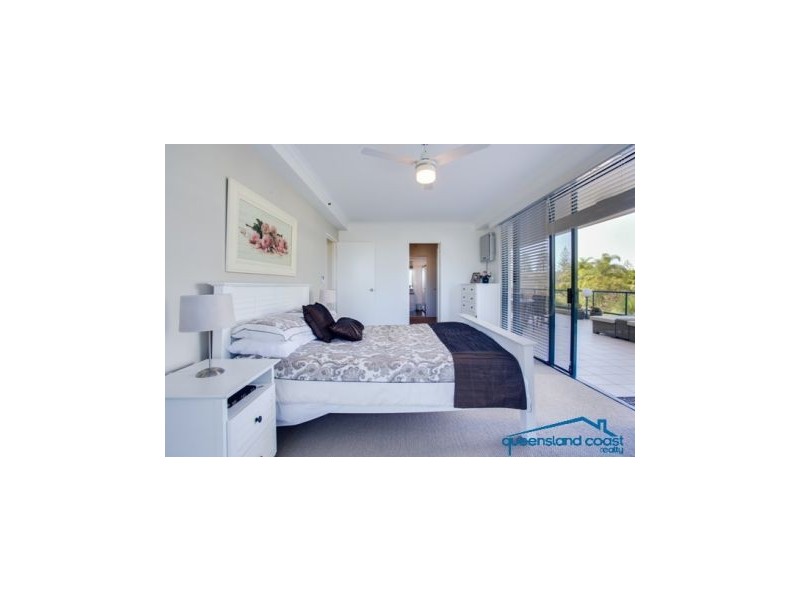 2/22 Montgomery Avenue, Main Beach QLD 4217