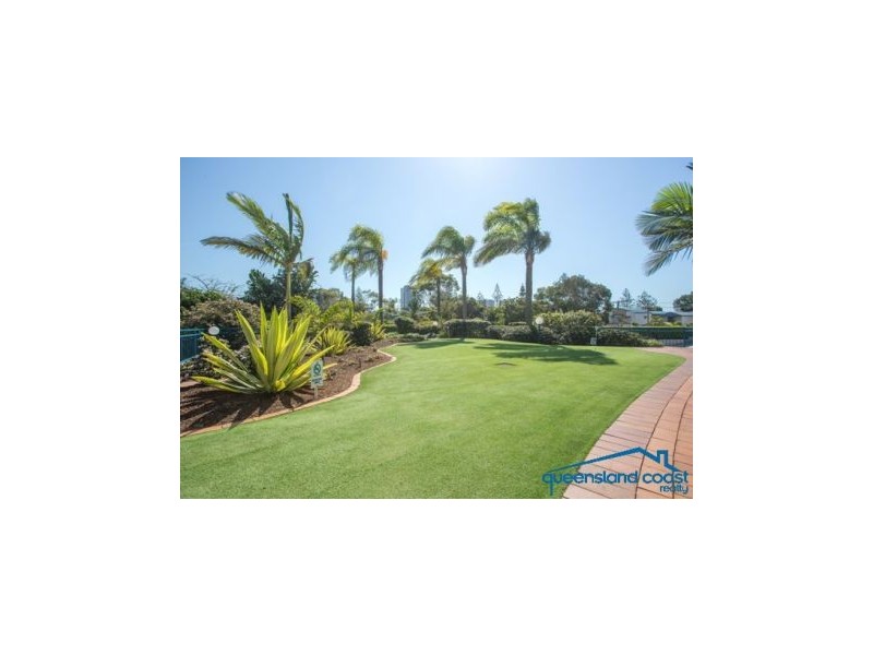 2/22 Montgomery Avenue, Main Beach QLD 4217