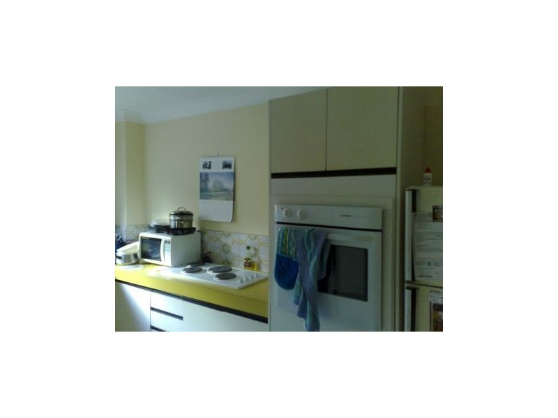 1/5 Christina Court, Mermaid Waters QLD 4218