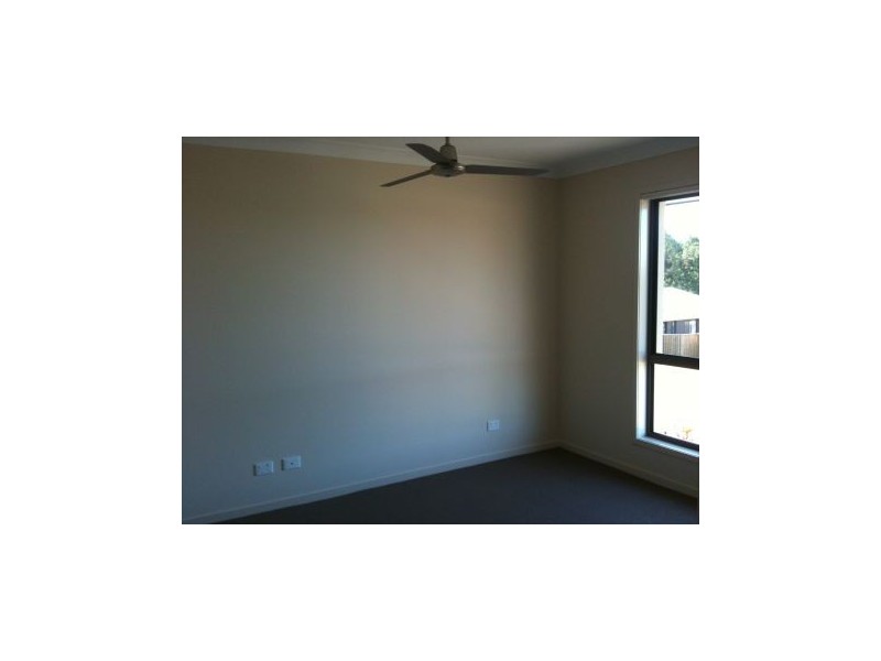 2 Bushland Place, Maudsland QLD 4210