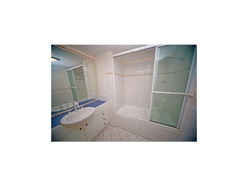 17/28 Chairlift Avenue, Nobby Beach QLD 4218