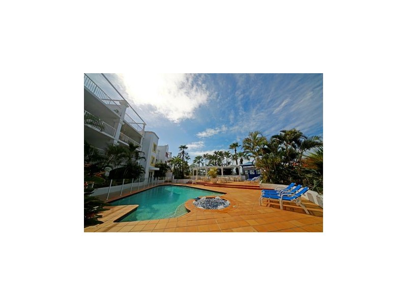 17/28 Chairlift Avenue, Nobby Beach QLD 4218