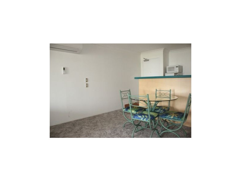 30/20 Anne Avenue, Broadbeach QLD 4218