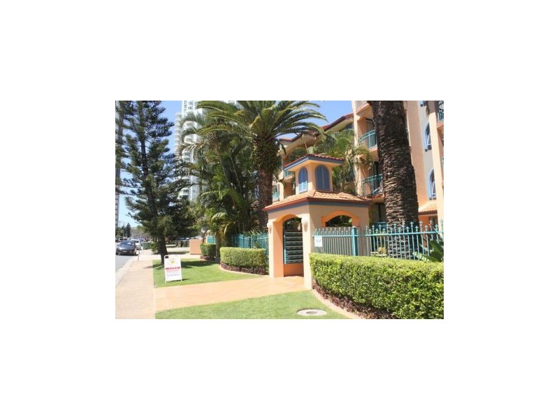 30/20 Anne Avenue, Broadbeach QLD 4218