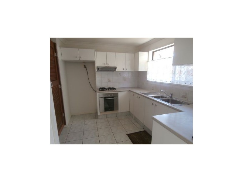1 Albicore Street, Mermaid Waters QLD 4218