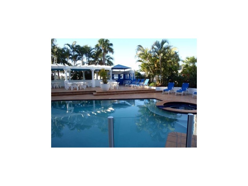 25 28 Chairlift Avenue “Santorini”, Nobby Beach QLD 4218